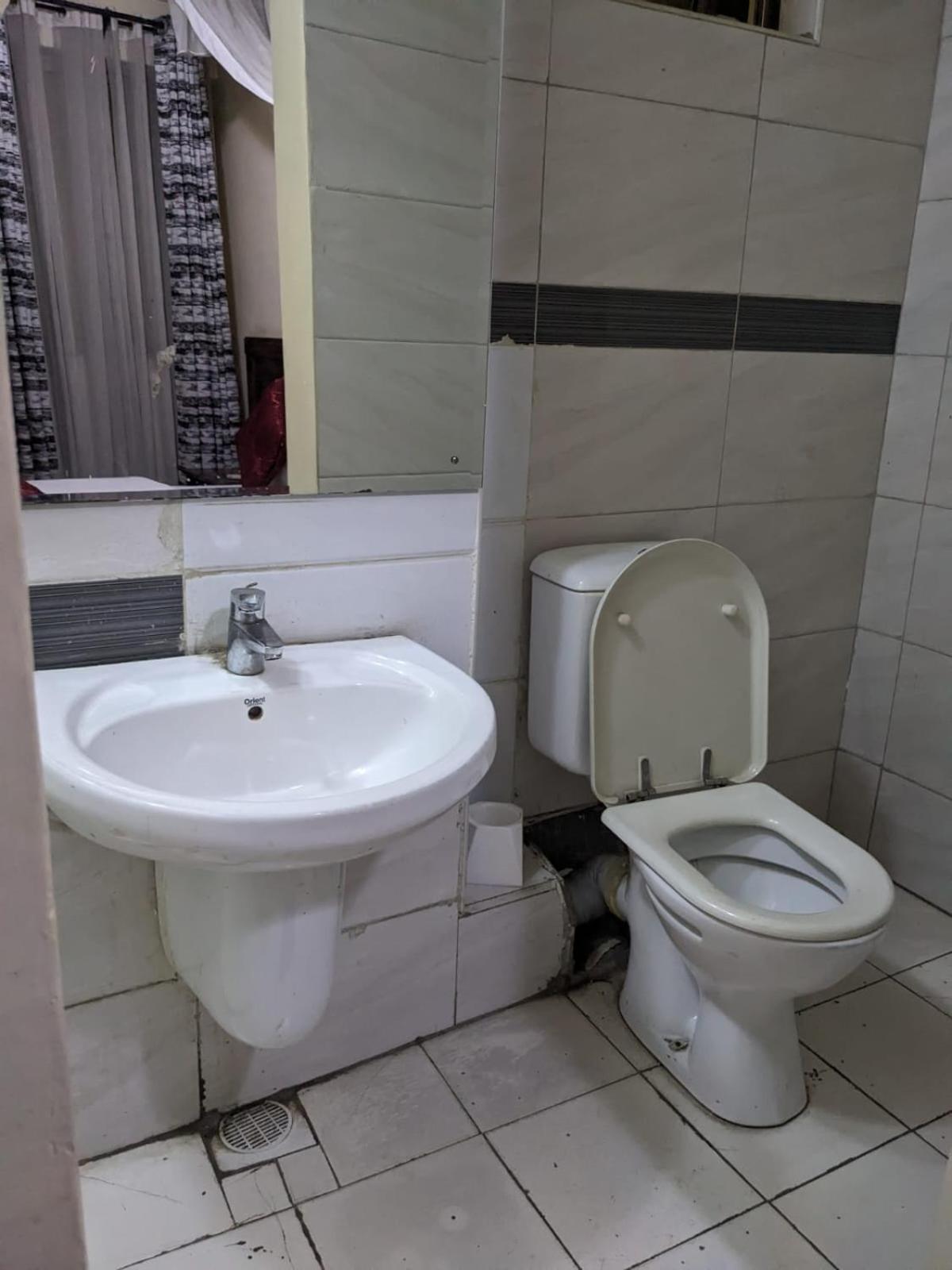 Epitome Times Hotel Найроби Экстерьер фото
