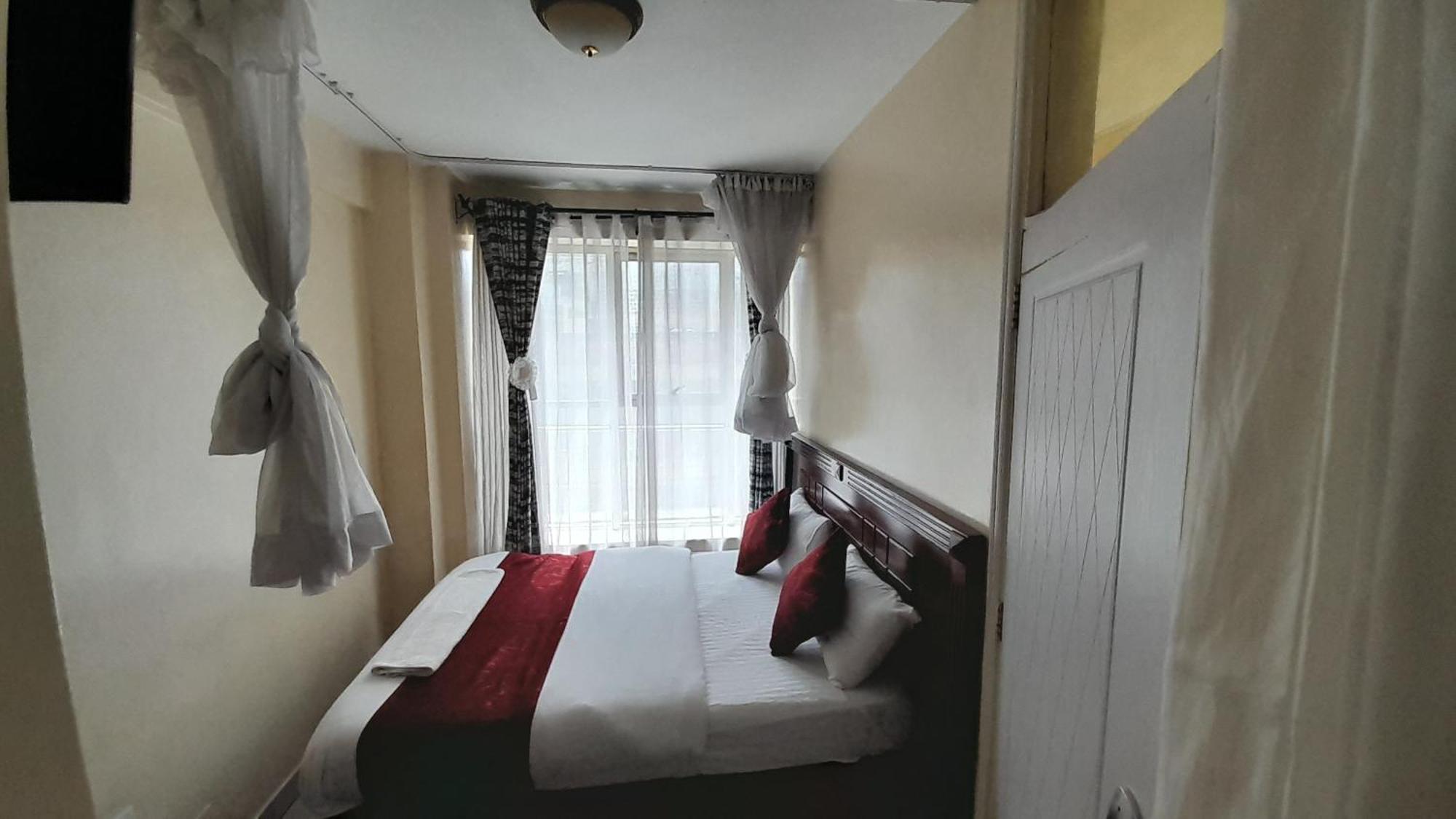 Epitome Times Hotel Найроби Экстерьер фото