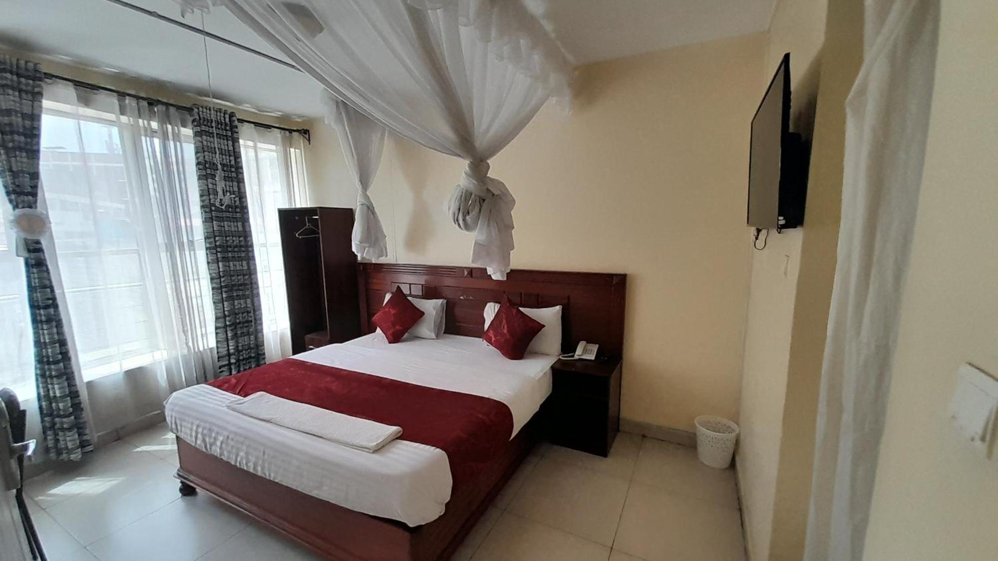 Epitome Times Hotel Найроби Экстерьер фото